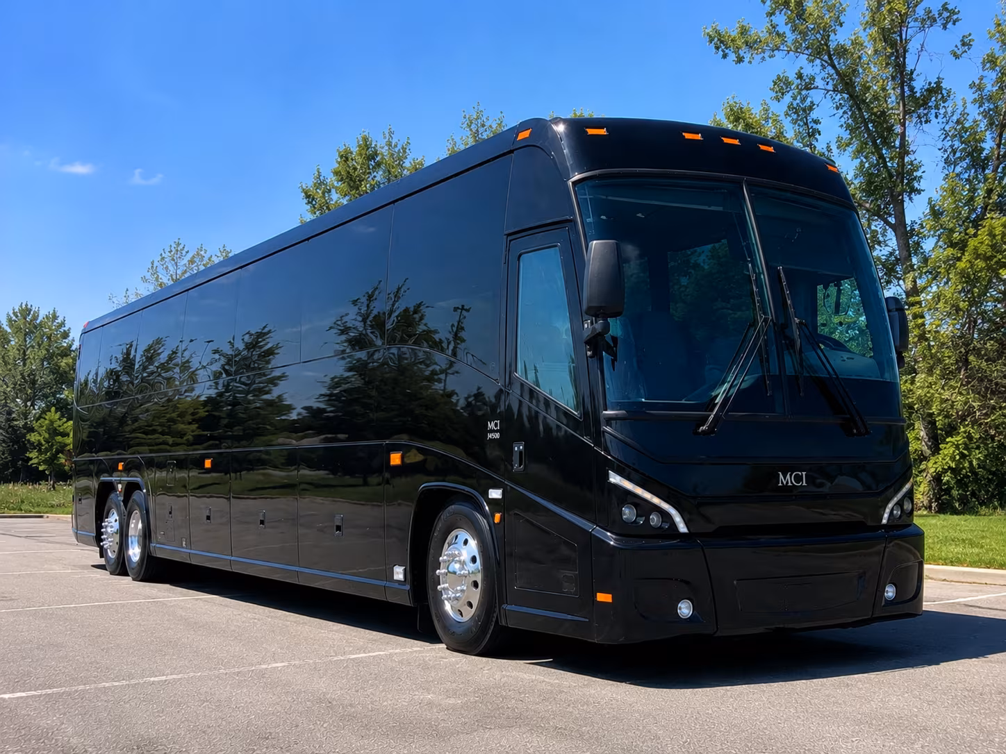 charter buses for woodinville wine country wedding weekends