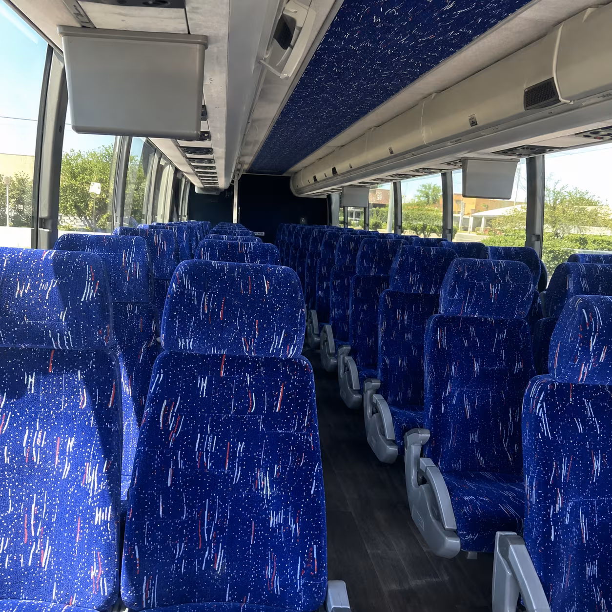 charter buses to university of washington huskies games at husky stadium