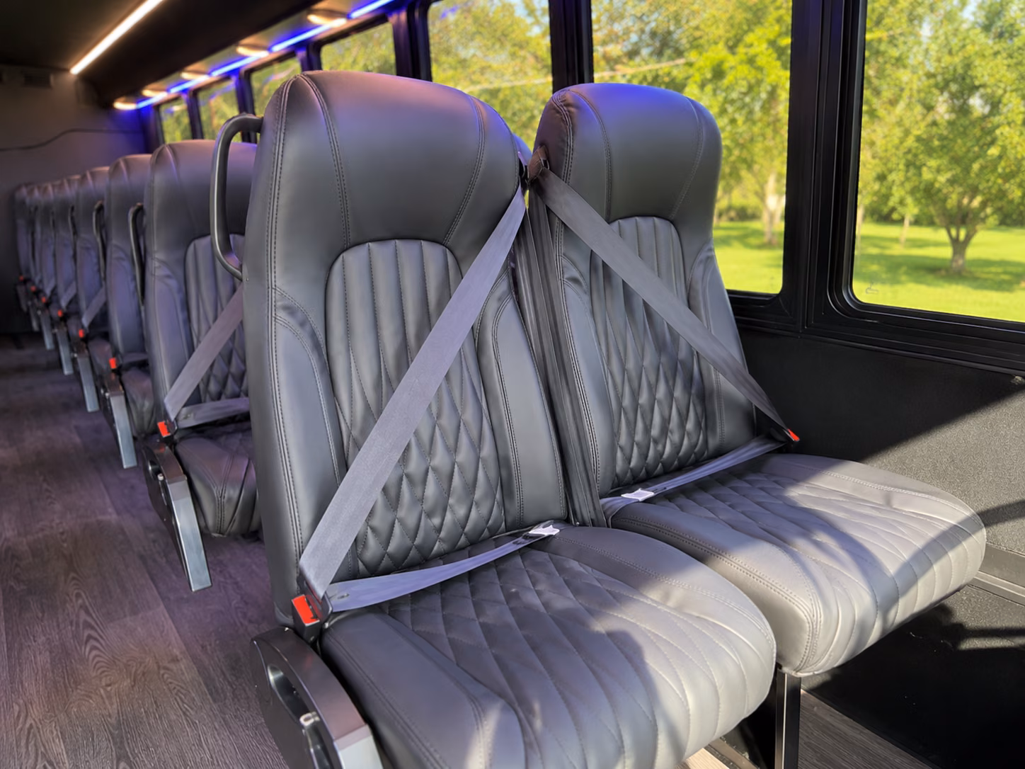 redmond 20 passenger minibus inside