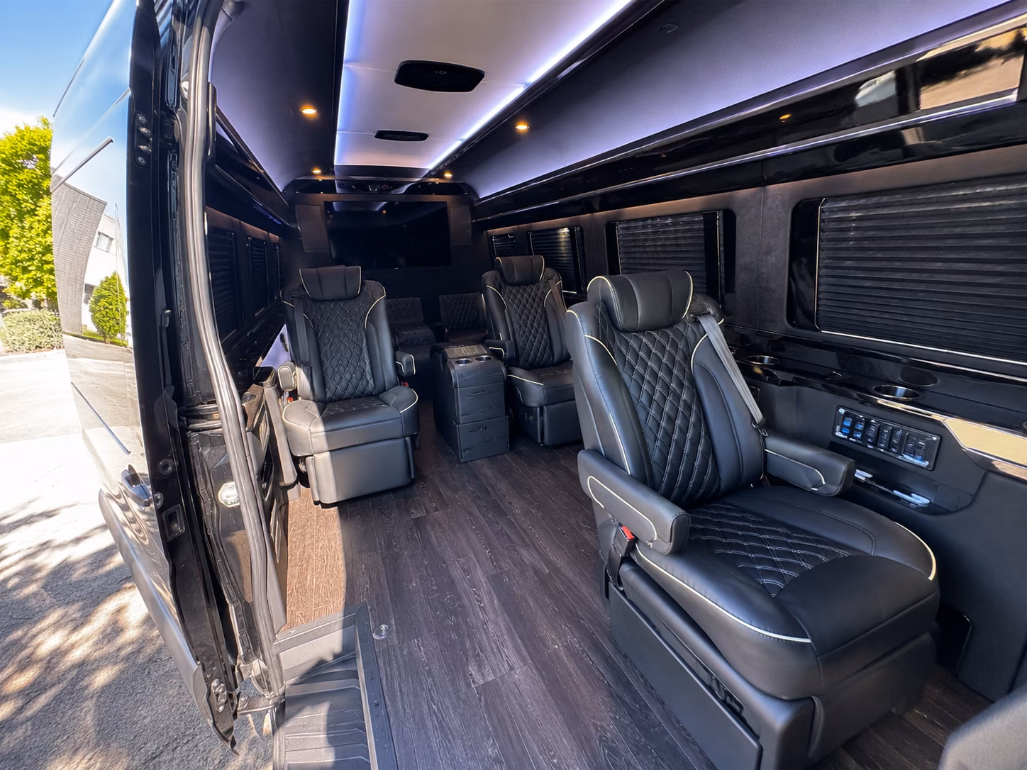 reserve transportation for your next prom 4
